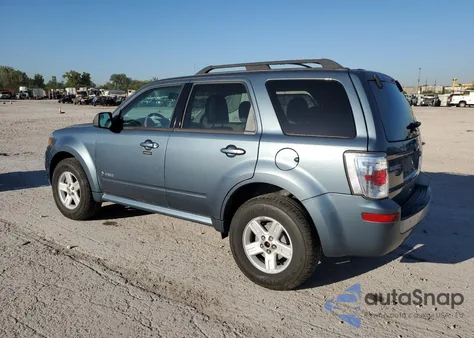 2010 Mercury Mariner Hybrid из США, поврежденный, VIN 4M2CN3K34AKJ18396